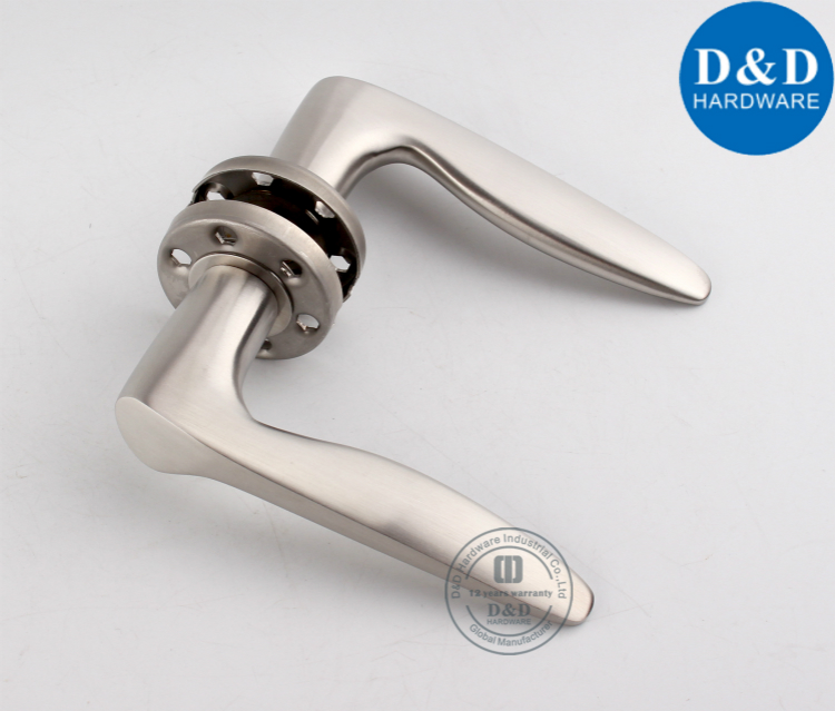 SUS304 Casting Lever Handle-D & D Hardware
