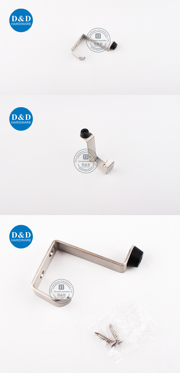 , установленной на дверной стойке