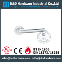 Ранг 304 Mitred Silver Lever Handle для наружных двойных дверей-DDTH025